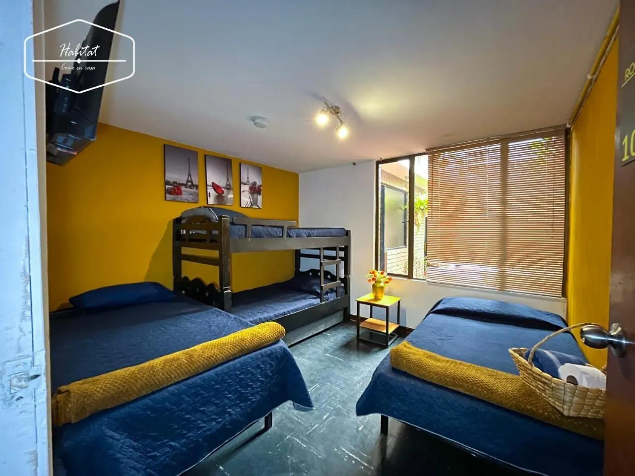 Bed & Breakfast Hotel Habitat Hospedaje Bogotá Colombia